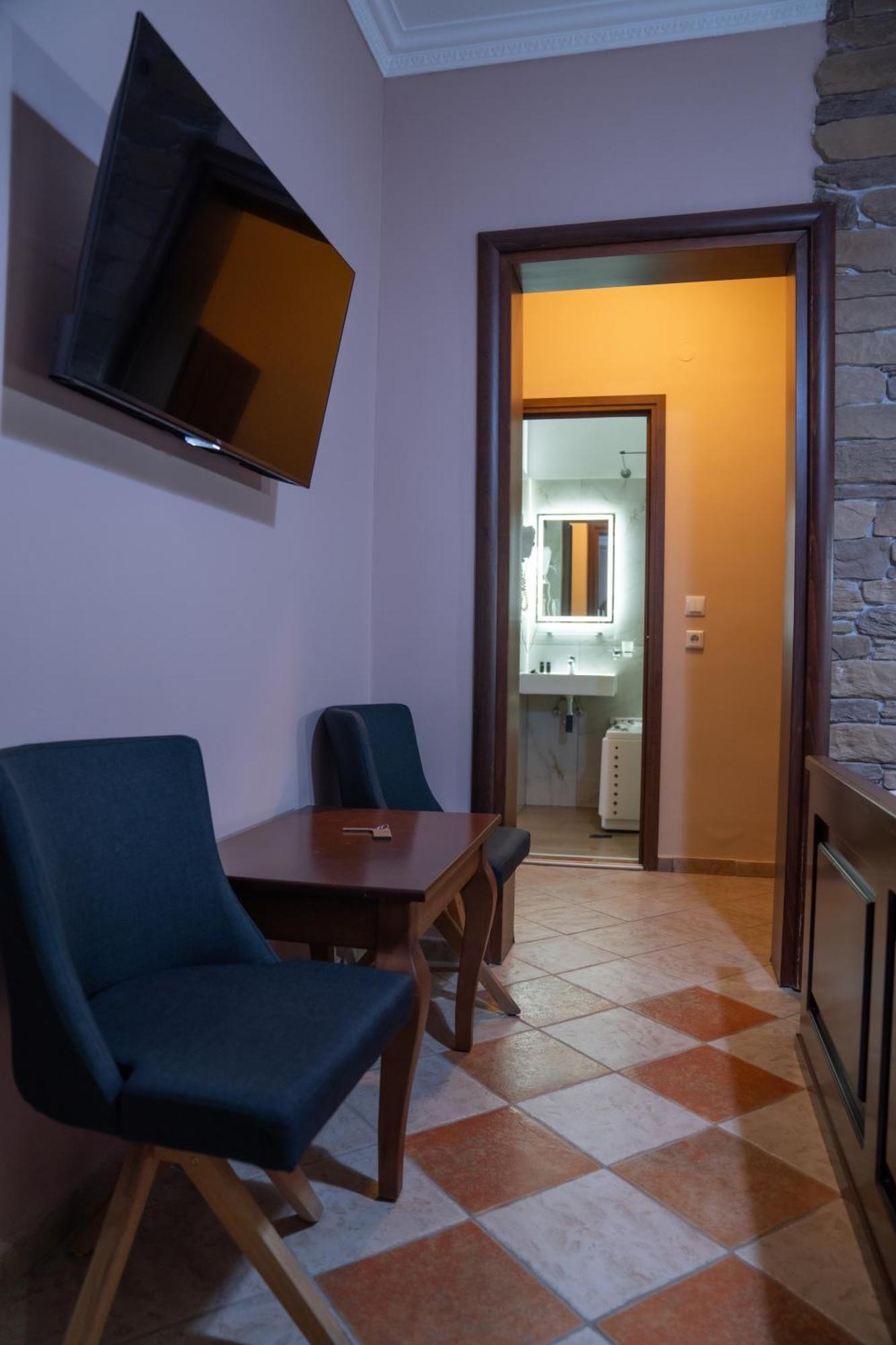 Kallinikos Guesthouse Káto Loutrákion Eksteriør billede